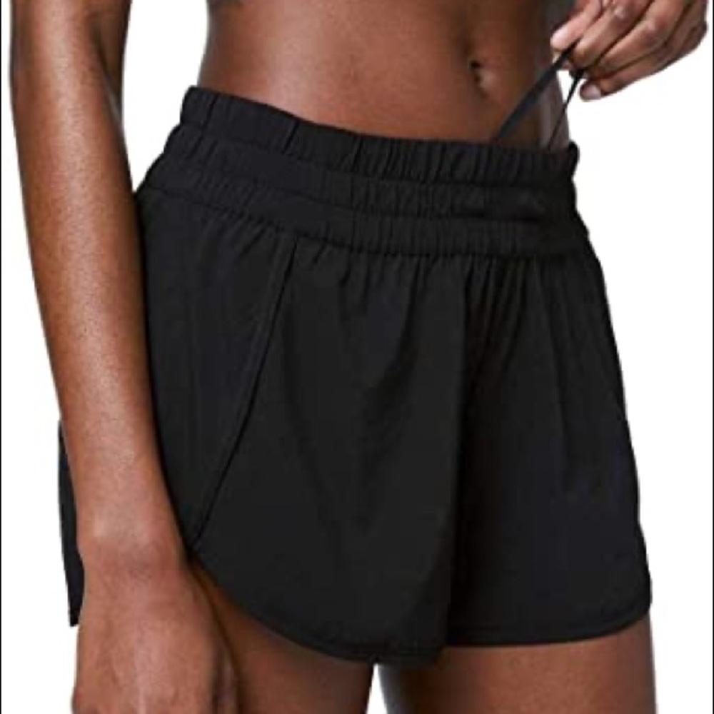 Lululemon tracker v shorts low rise